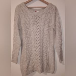 DIVIDED By H& M women's Sweater Top Size 8